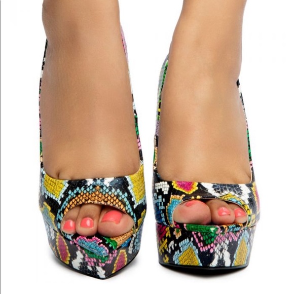 Snake Print Peep Toe Platform Stiletto Heel Pumps - Picture 5 of 6